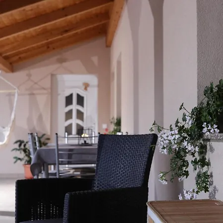 Kamilla Apartmanhaz Somogyudvarhely Olyanmintotthoncsakmegjobb Exterior photo